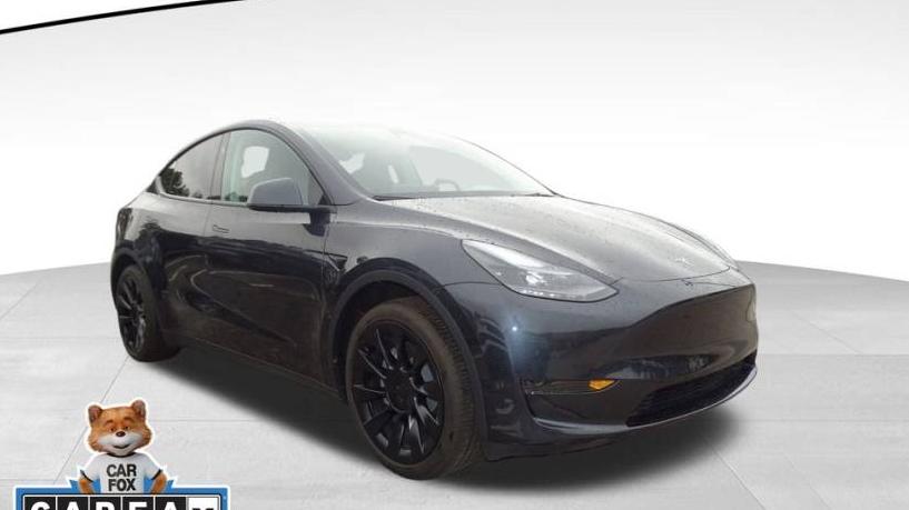 TESLA MODEL Y 2024 7SAYGDED5RF050220 image